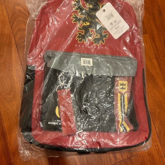 NWT Harry Potter Gryffindor House Backpack - Picture 5 of 5